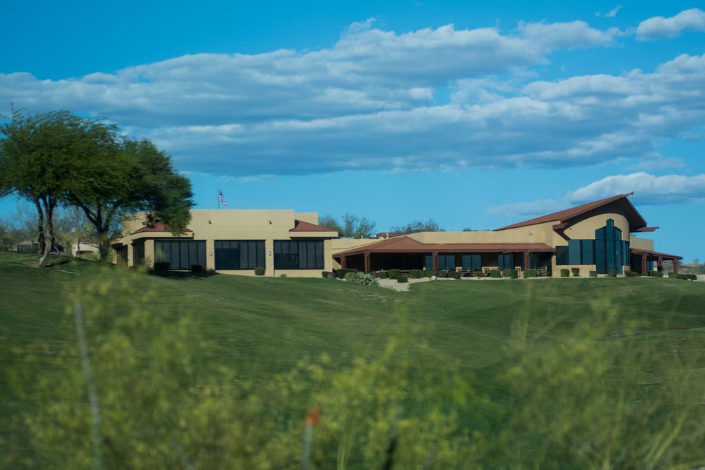 Inn At Eagle Mountain ファウンテンヒルズ エクステリア 写真